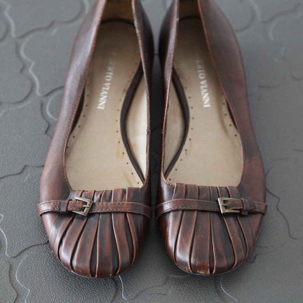 Vintage Roberto Vianni Leather Ballet Flats.